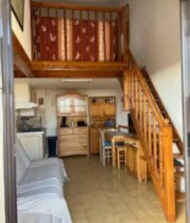 Maisonnette Bord De *
